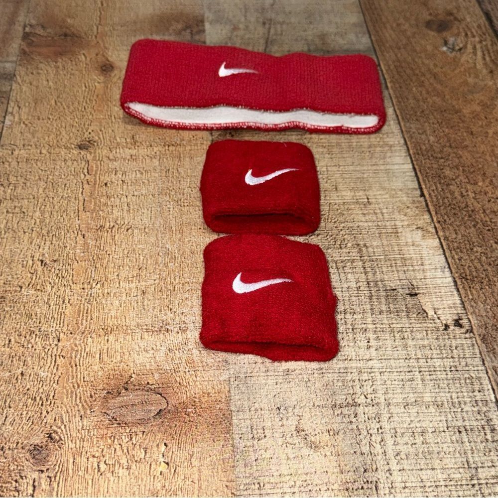 Nike swoosh wristbands and reversible headband